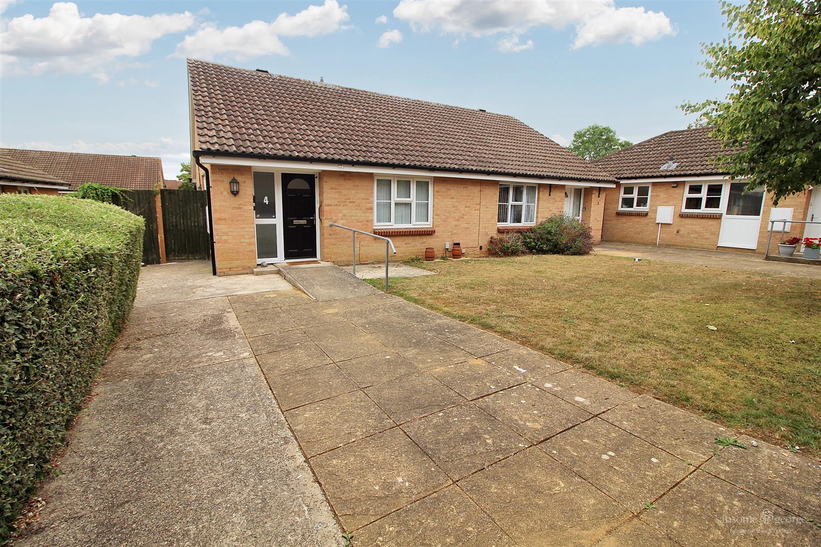 Condor Close, Tilehurst, Reading